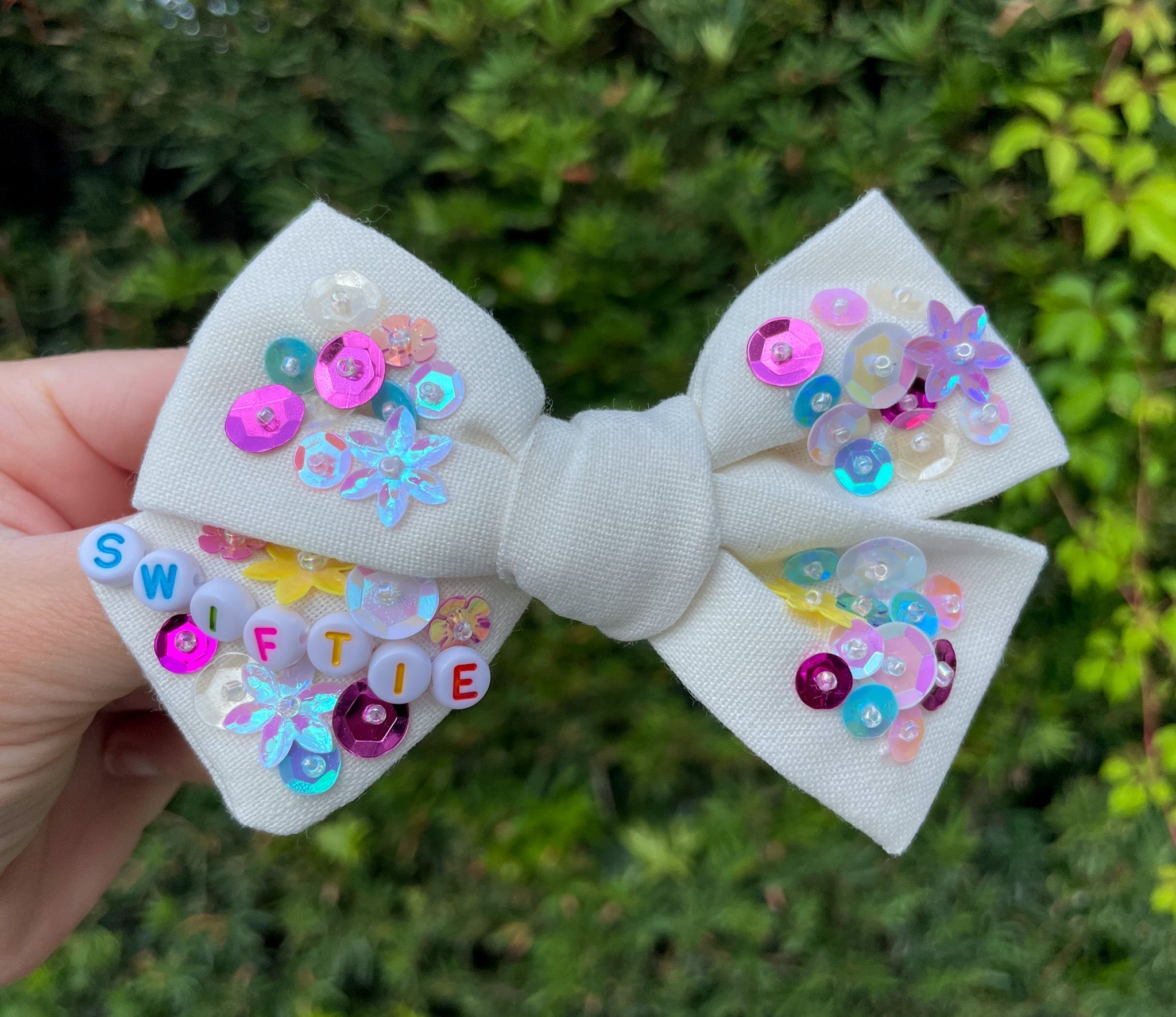 Swiftie Bow